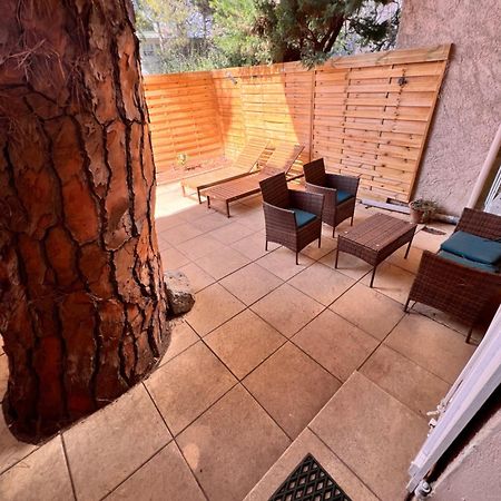 Sympathique Studio En Rez De Jardin Dans Residence イエール エクステリア 写真